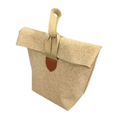 Les sacs fourre-tout en liège attirent-ils facilement la saleté ?